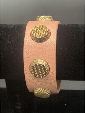 🌸✨ Pink Leather Studded Cuff Bracelet Gold Tone Statement ✨🌸